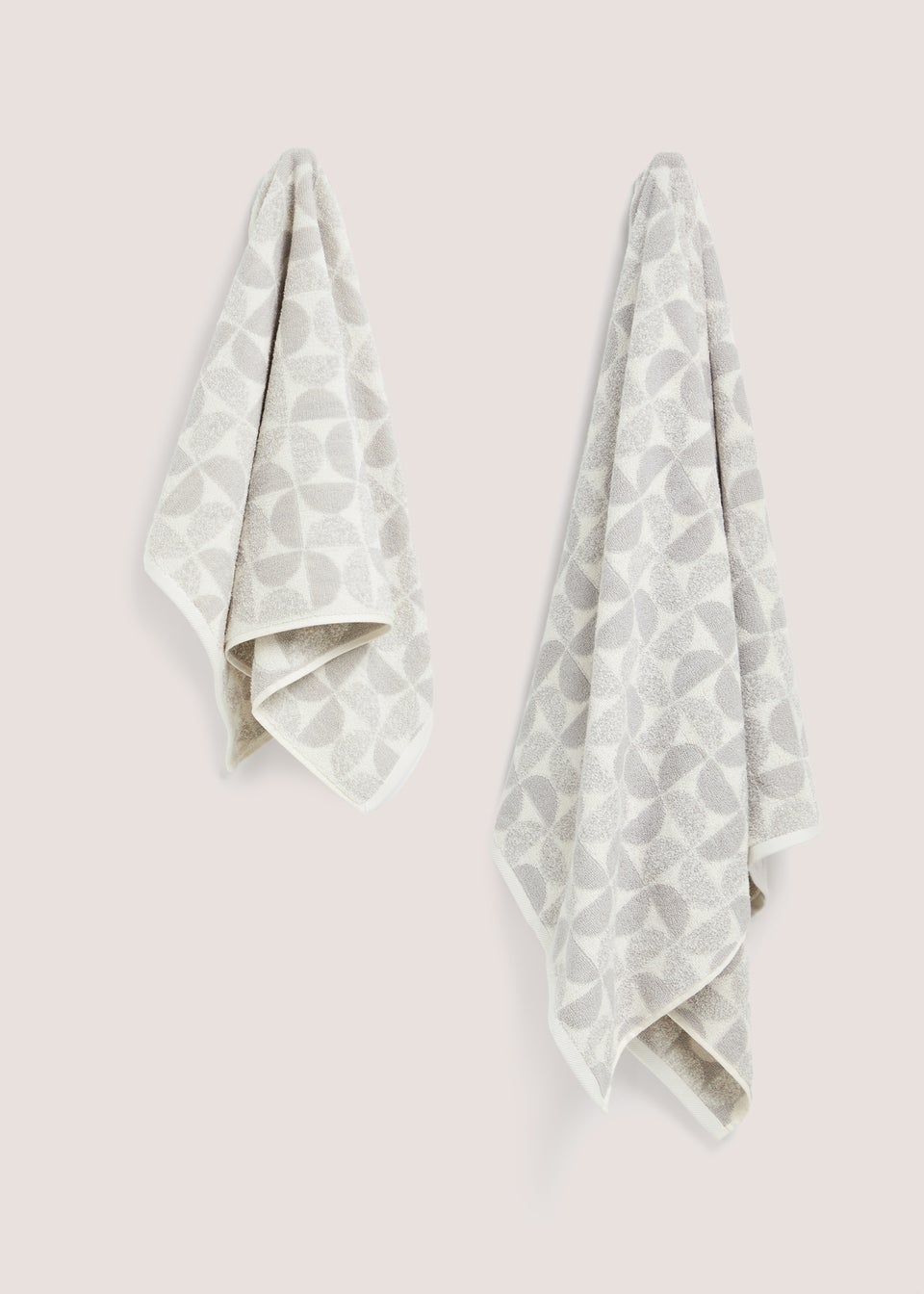 Grey Curve Design Towel