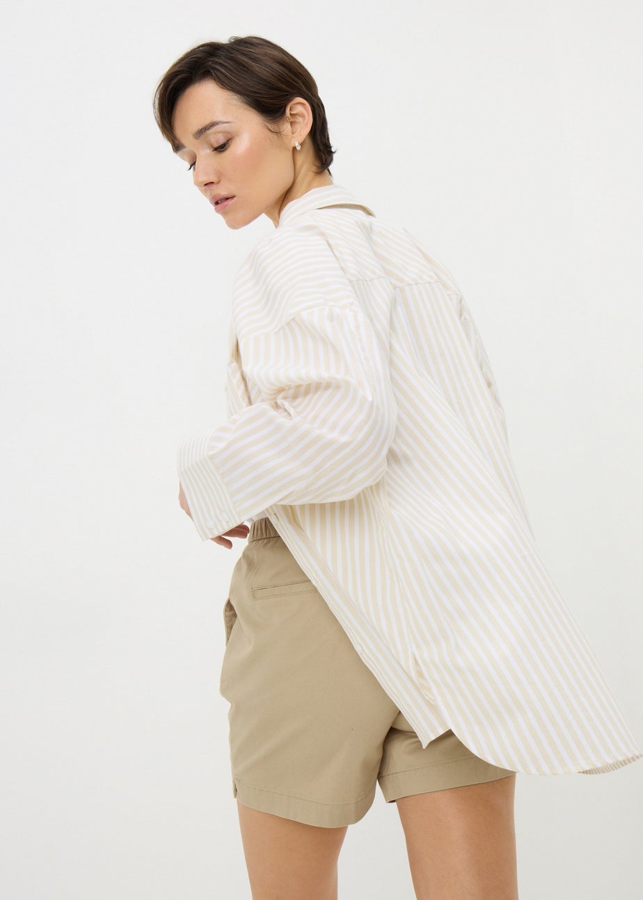 Camel Pull On Shorts