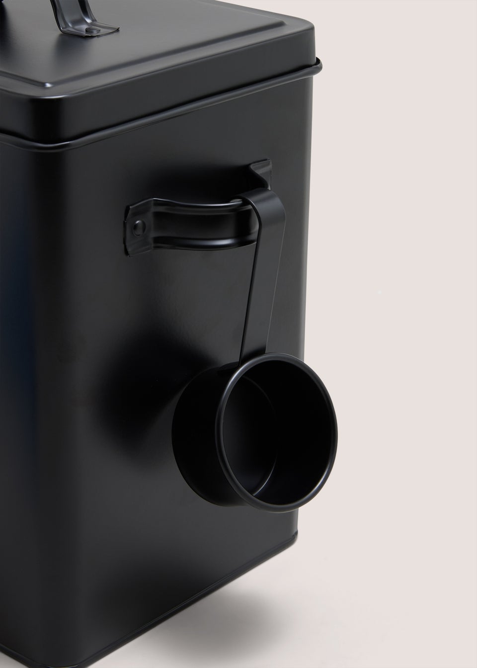 Black Laundry Co Tin