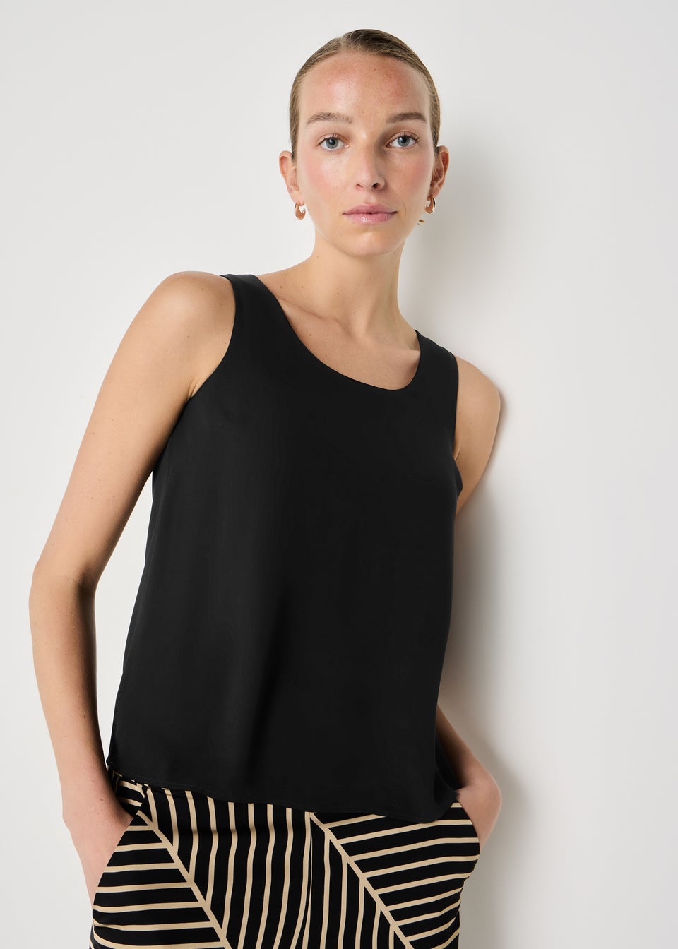 Et Vous Black Vest Top