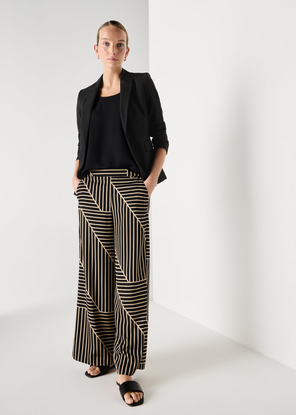 Et Vous Black PVL Co Ord Blazer