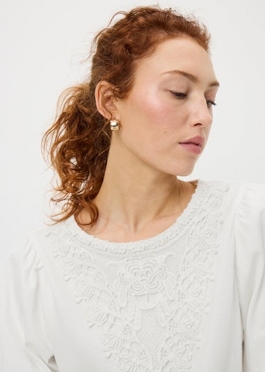 Cream Crochet Puff Sleeve Top