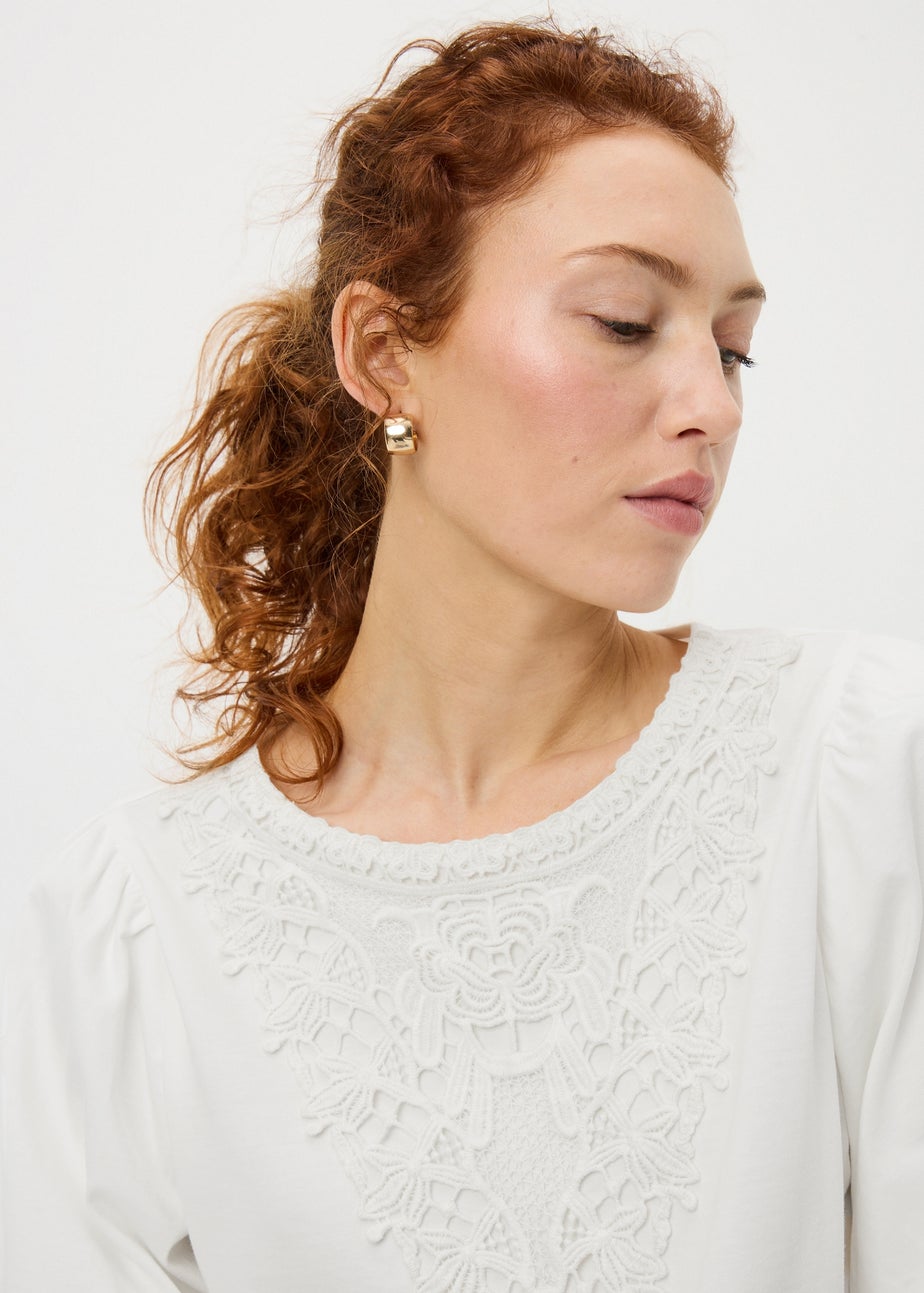 Cream Crochet Puff Sleeve Top