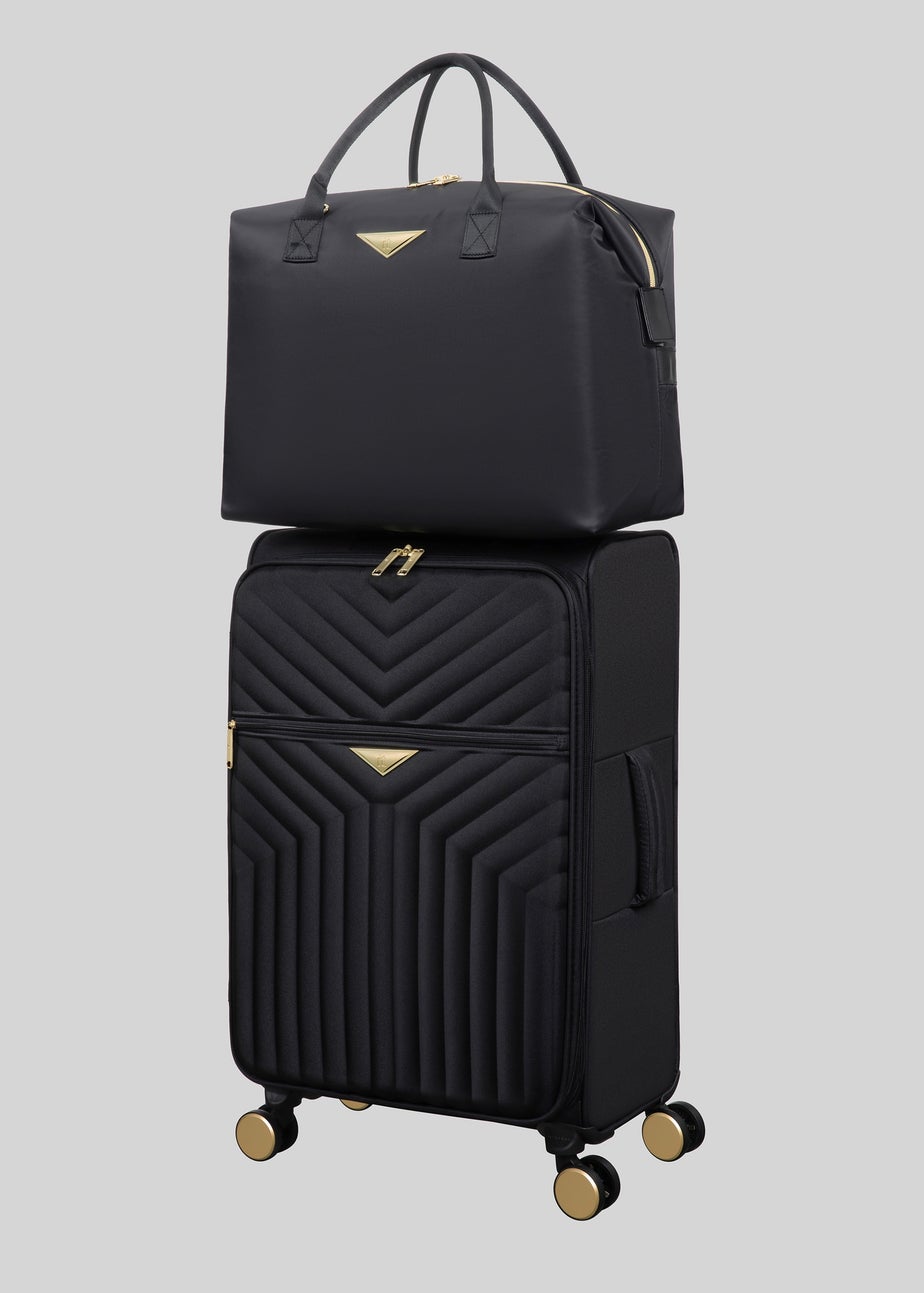 IT Luggage Black Desirable Suitcase