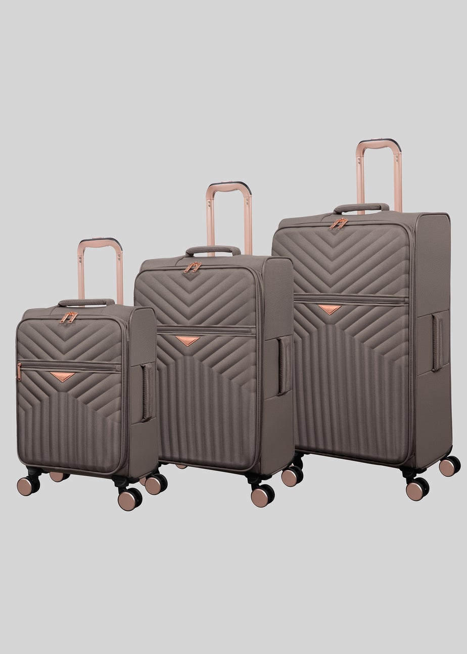 IT Luggage Rock Brown Desirable Soft Suitcase