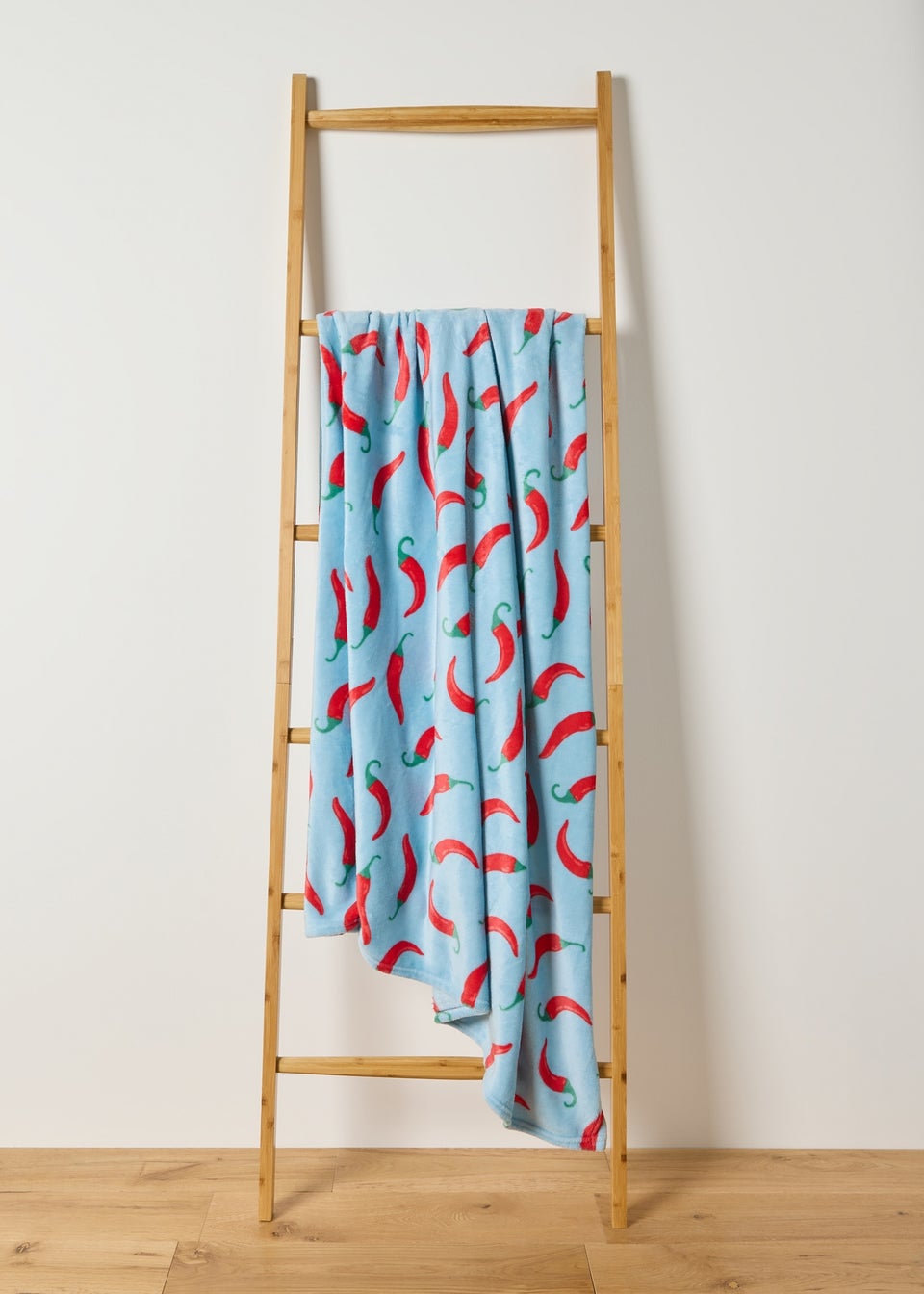 Blue Chilli Throw