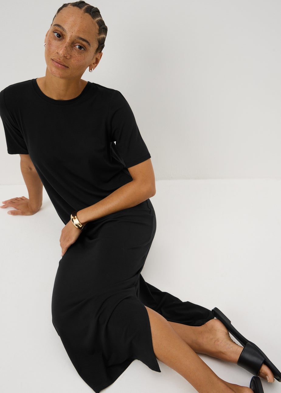 Black T-Shirt Midi Dress