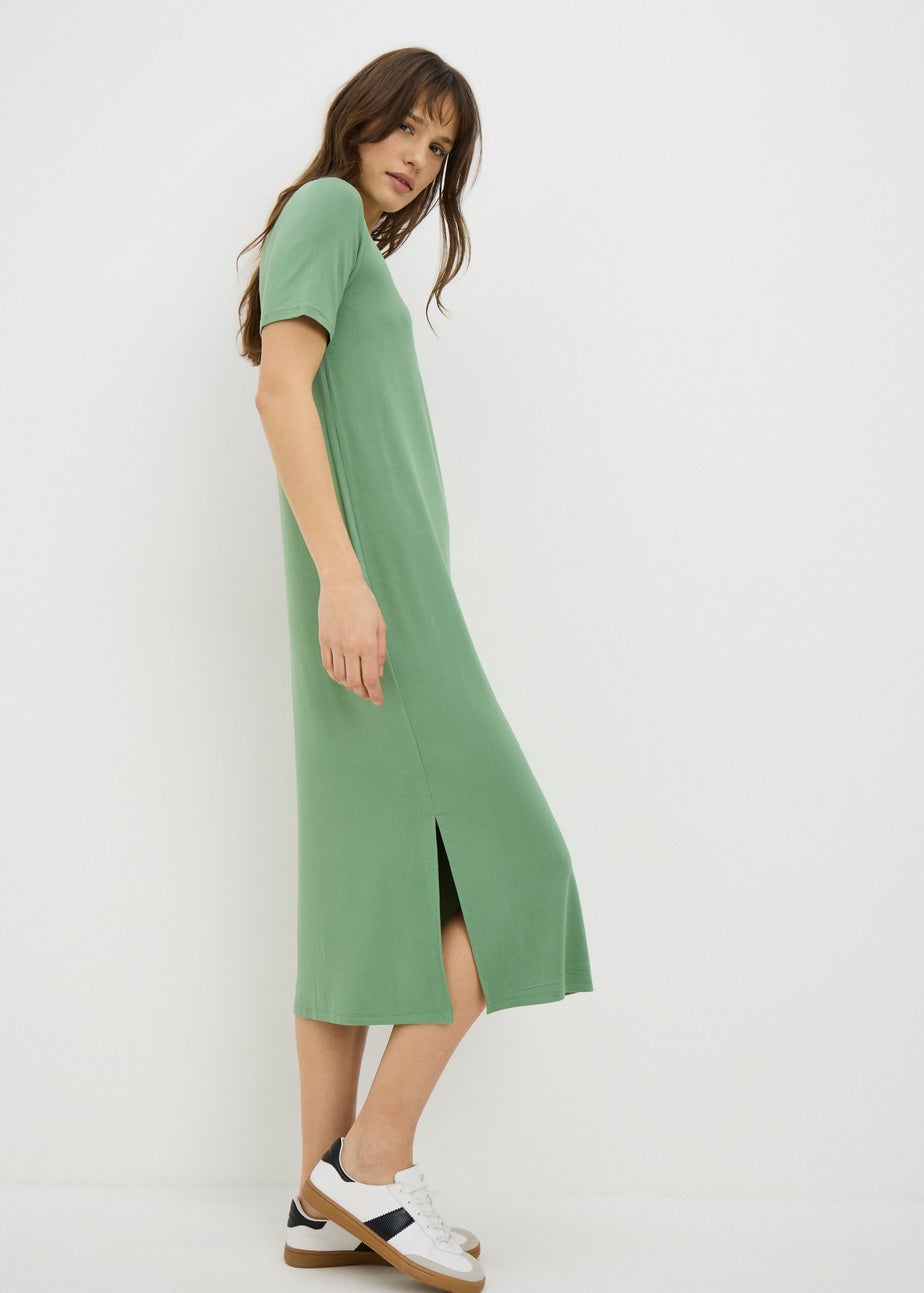 Green T-Shirt Midi Dress