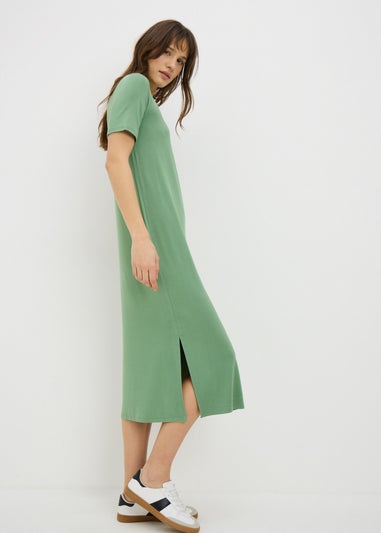 Green T-Shirt Midi Dress