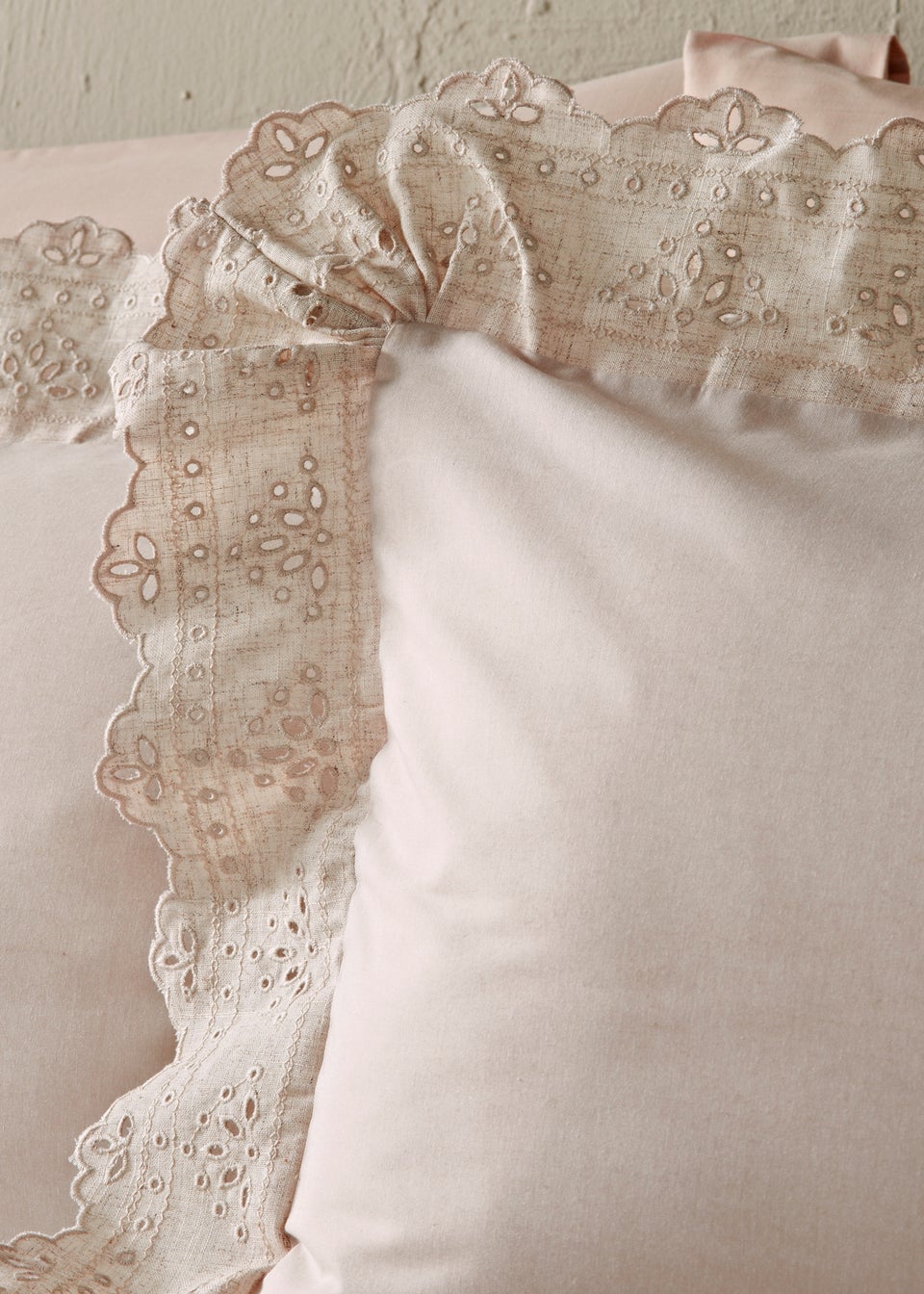 Natural Lace Frill Duvet Set
