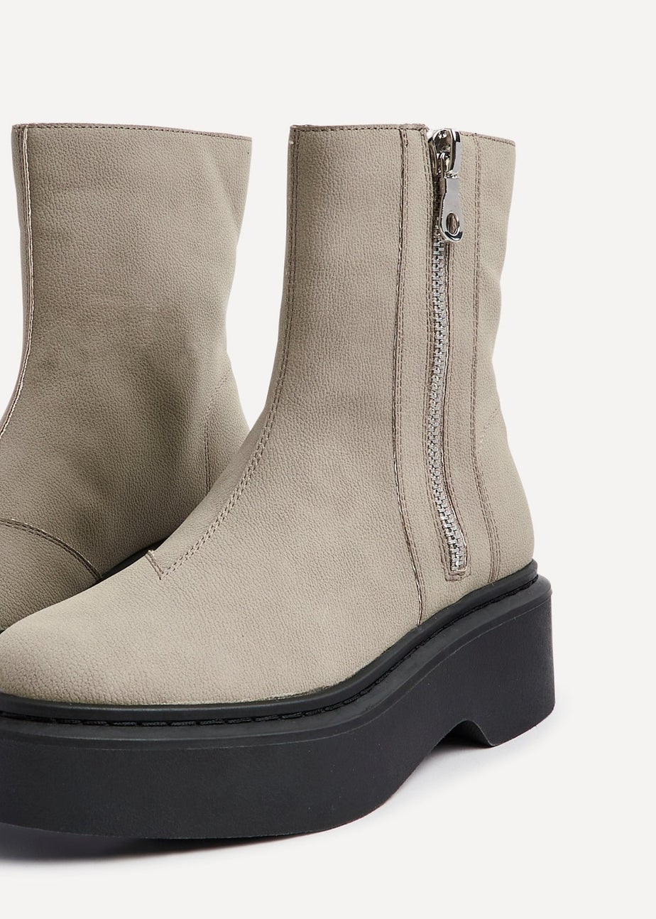 Linzi Valley Taupe Nubuck Chunky Platform Boot