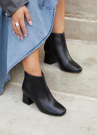 Linzi Alba Wide Fit Black Faux Leather Block Heeled Ankle Boot