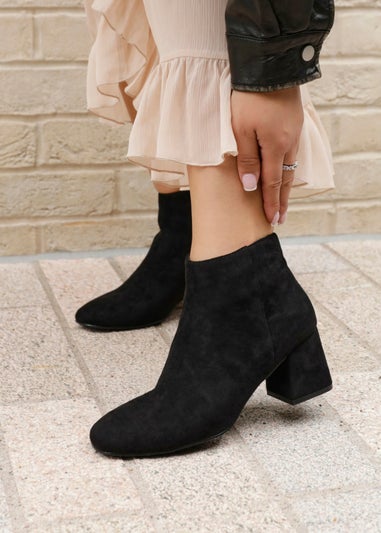 Linzi Verse Black Suede Block Heel Ankle Boot