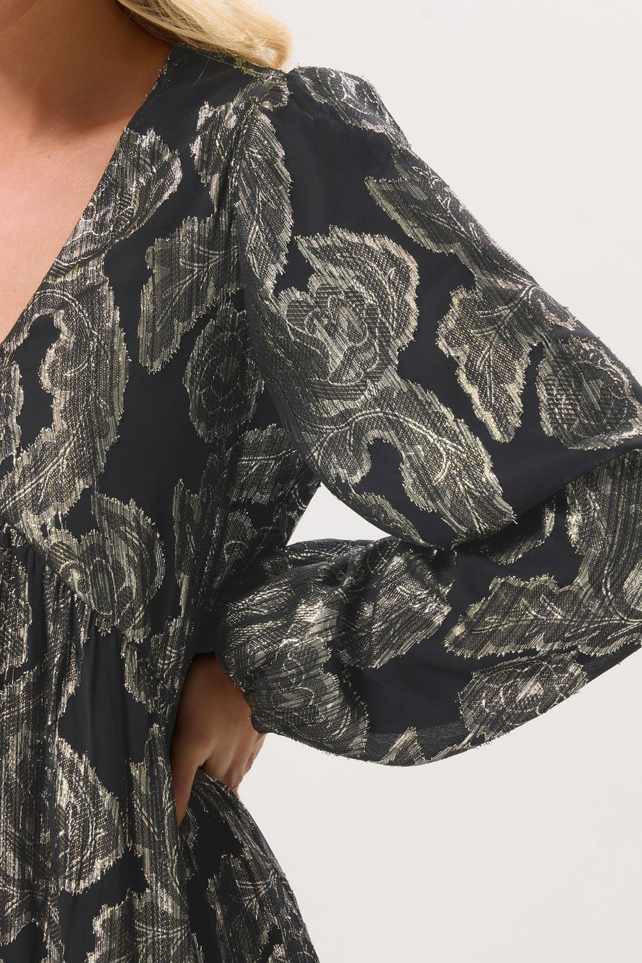 PixieGirl Petite Black Jacquard Floral Smock Dress