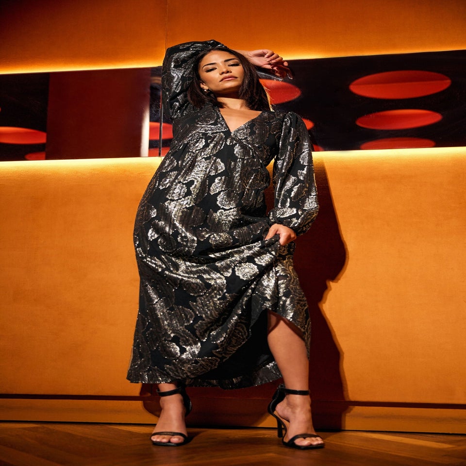 PixieGirl Petite Black Jacquard Floral Smock Dress