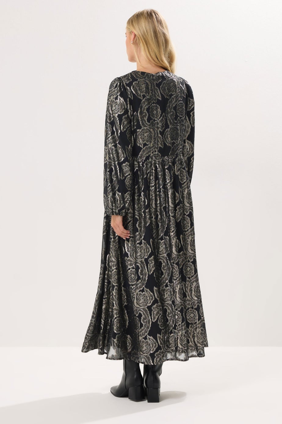 PixieGirl Petite Black Jacquard Floral Smock Dress