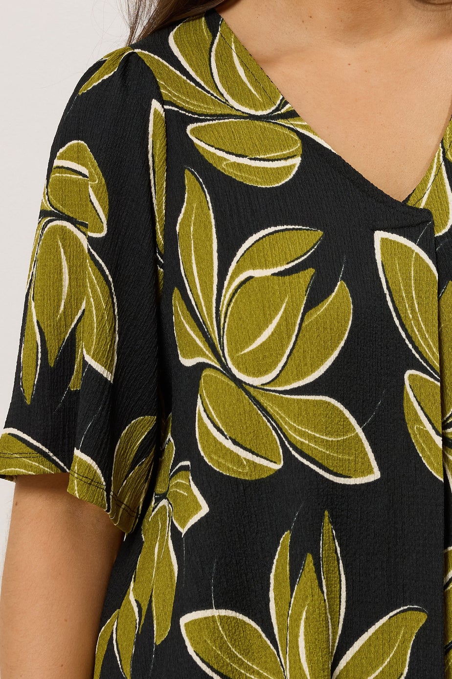 Evans Curve Black Leaf Print Pleat Swing Top