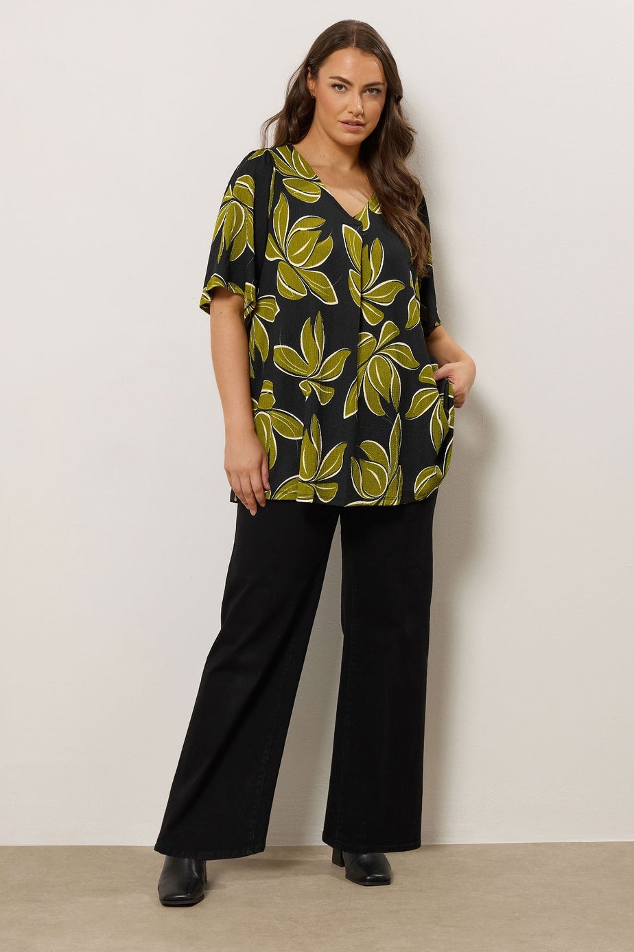 Evans Curve Black Leaf Print Pleat Swing Top