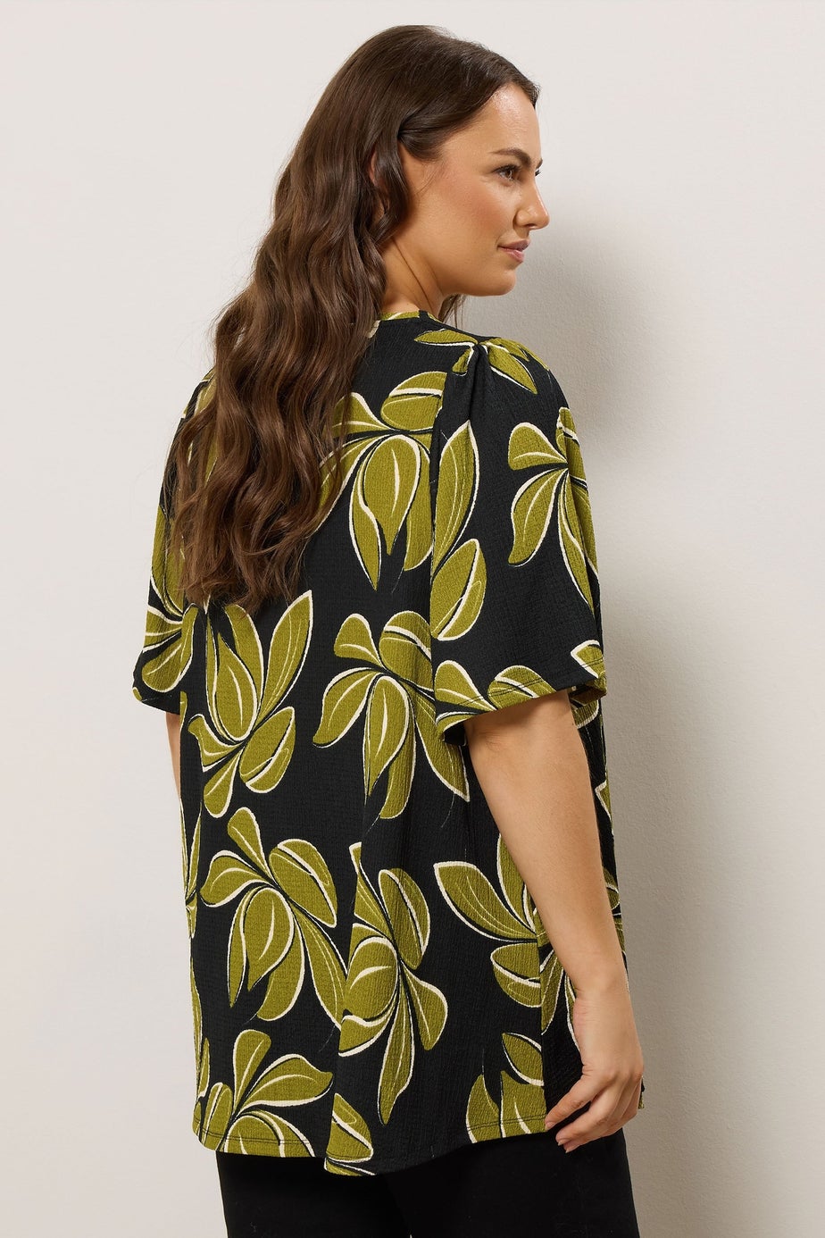 Evans Curve Black Leaf Print Pleat Swing Top