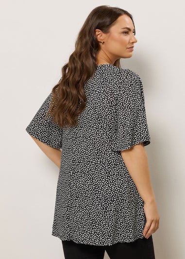 Evans Curve Black & White Polka Dot Twist Front Top