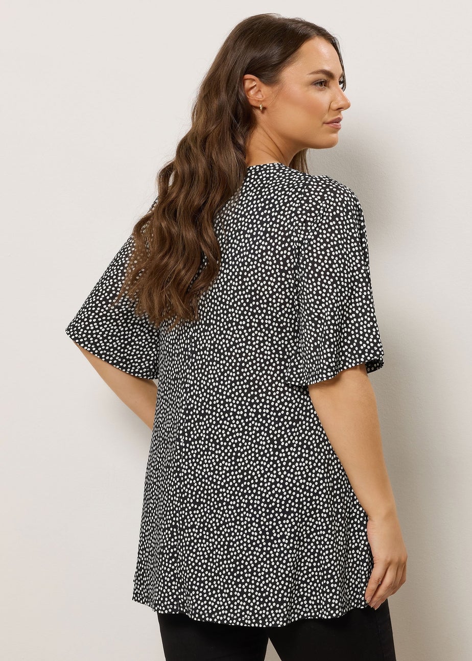 Evans Curve Black & White Polka Dot Twist Front Top