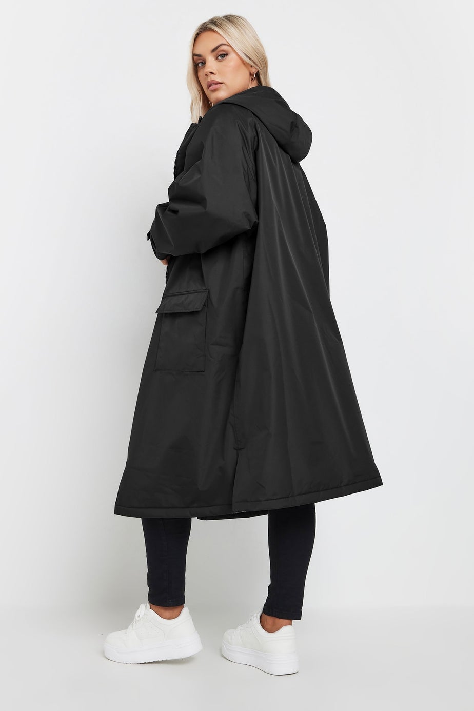 Yours Curve Black Waterproof Fleece Lined Robe