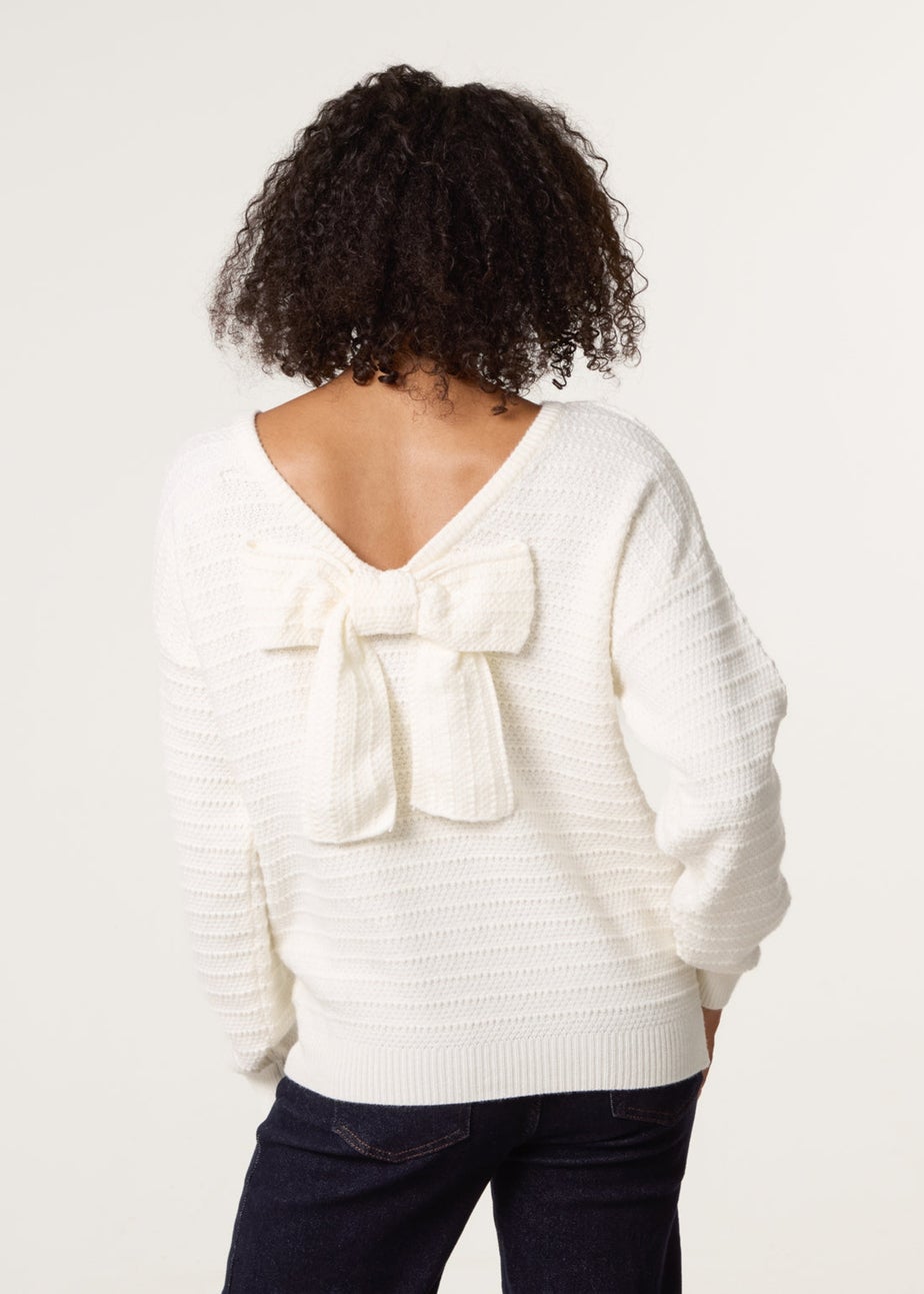 Blue Vanilla Ivory Round Neck Bow Back Detailed Jumper