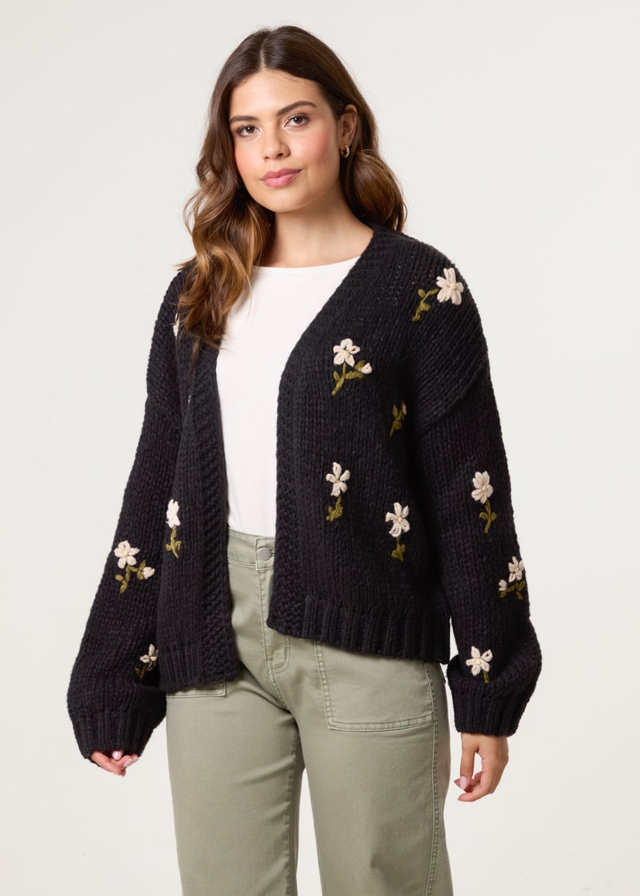 Blue Vanilla Black Flower Embroidery Detailed Cardigan