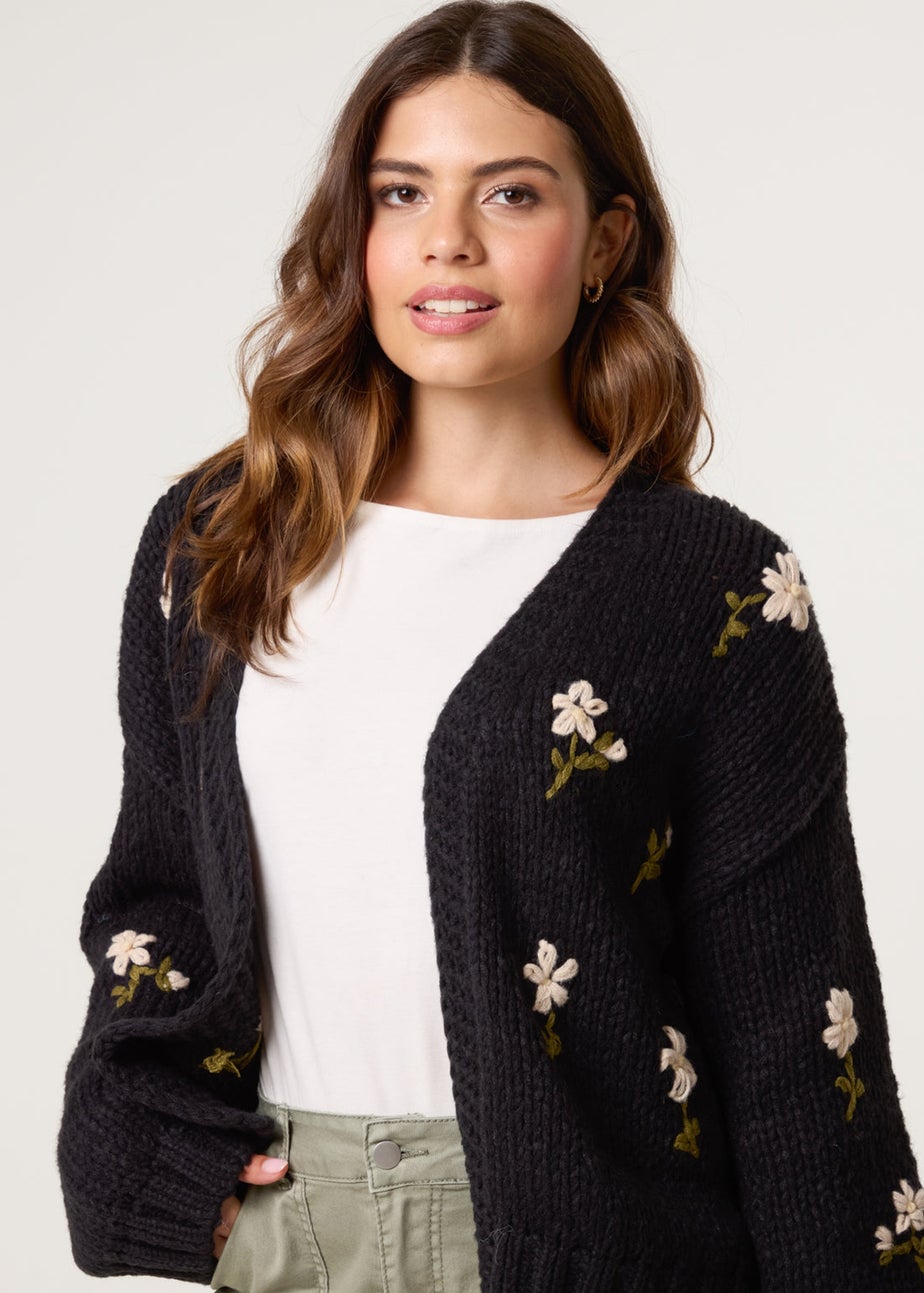 Blue Vanilla Black Flower Embroidery Detailed Cardigan