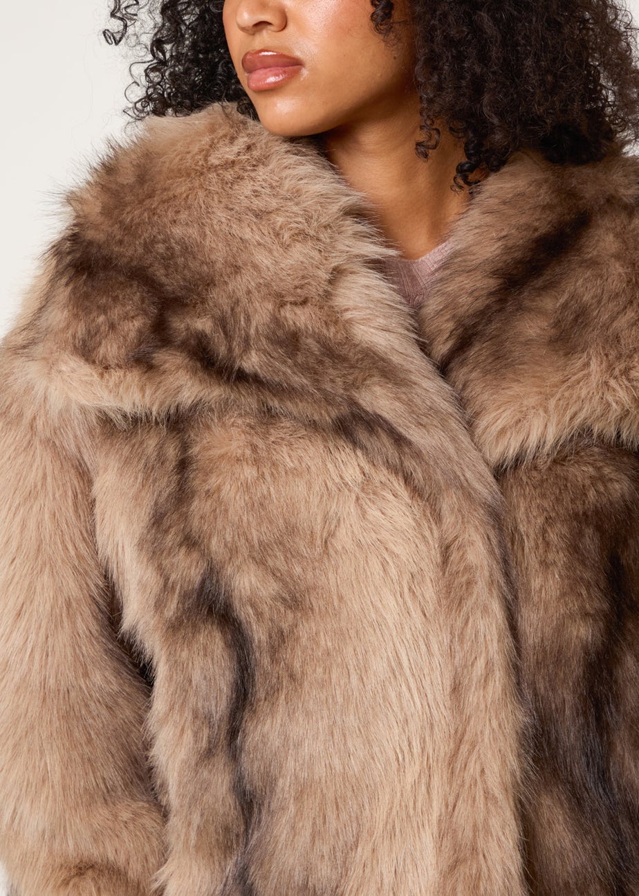 Blue Vanilla Beige Faux Fur Coat