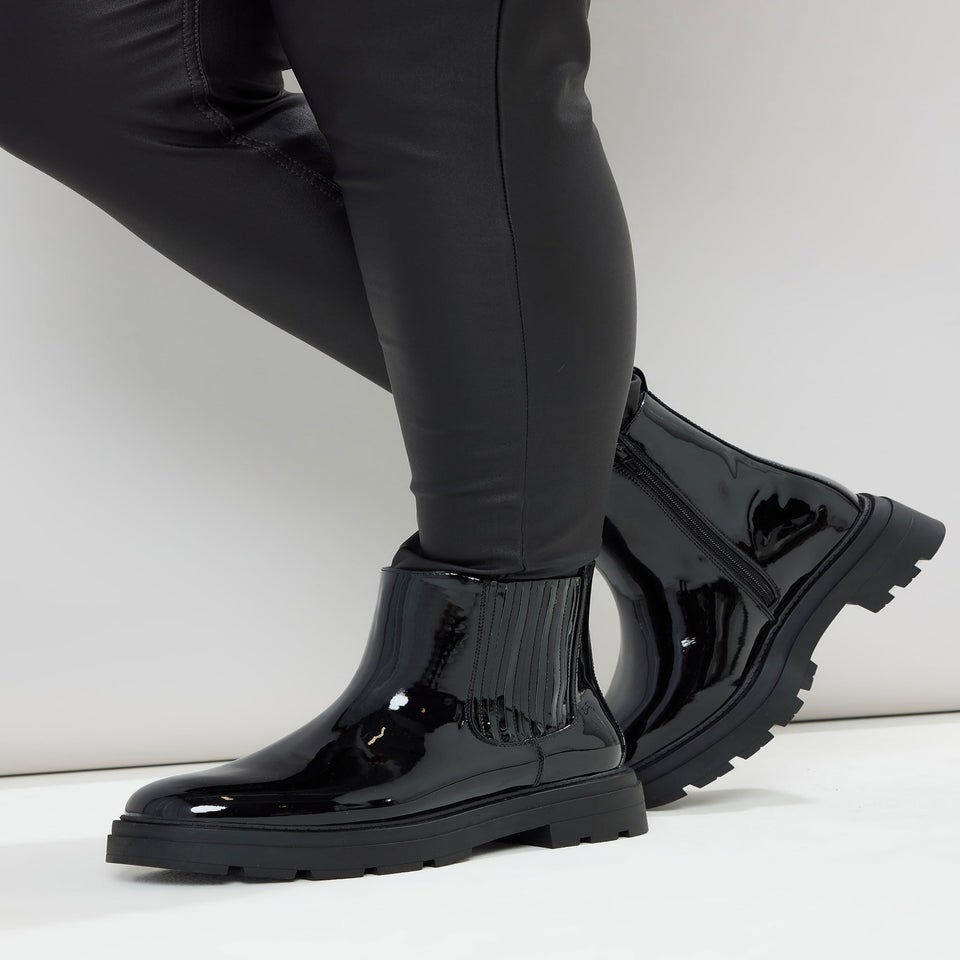 Yours Black Patent Chunky Chealsea Boots In Extra Wide EEE Fit