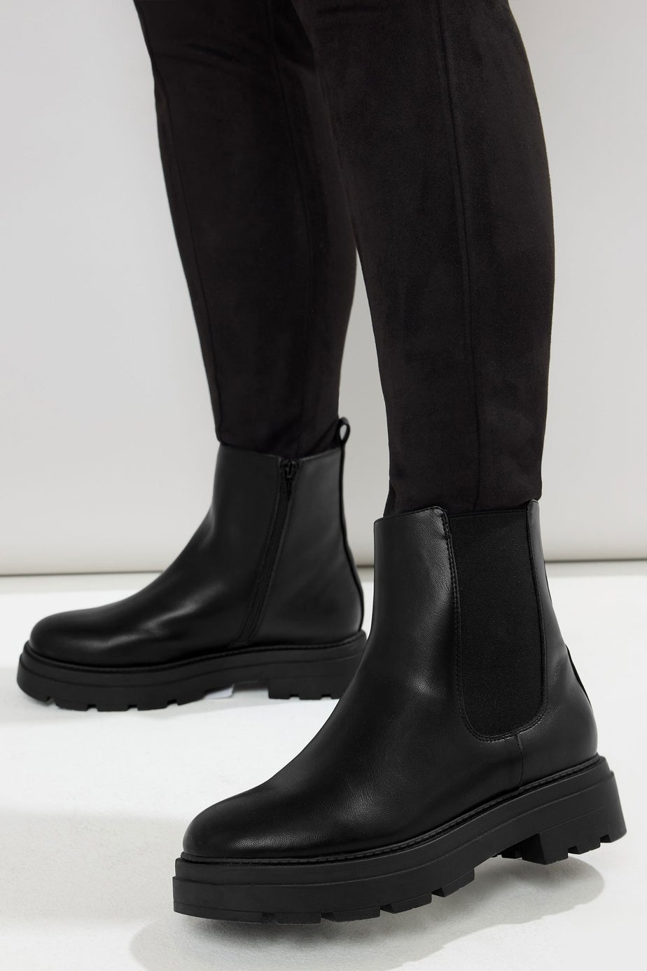 Yours Black Faux Leather Chunky Chelsea Boots In Extra Wide EEE Fit