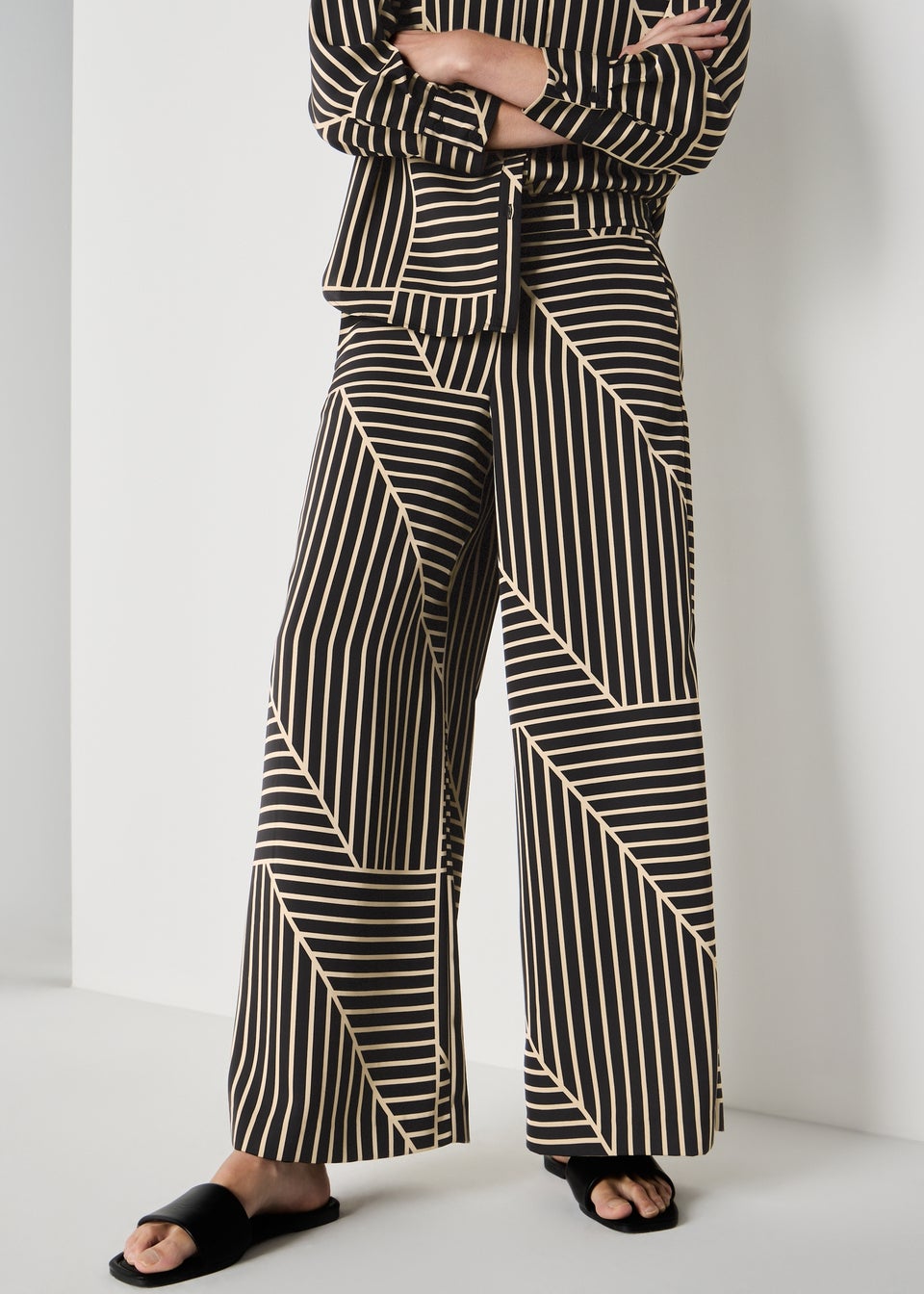 Et Vous Camel Stripe Satin Wide Leg Co Ord Trousers