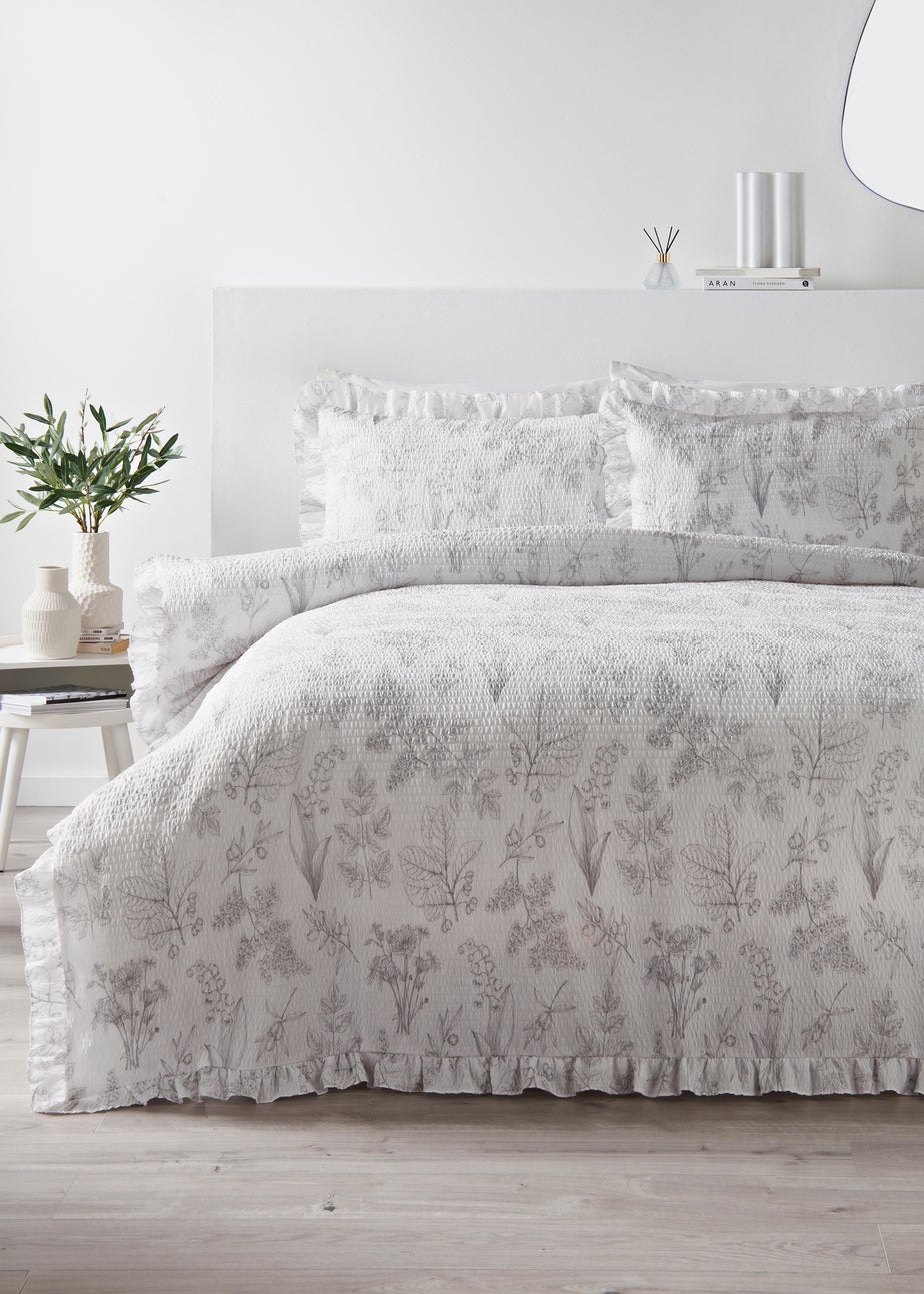 Grey Linear Leaf Frill Duvet Set