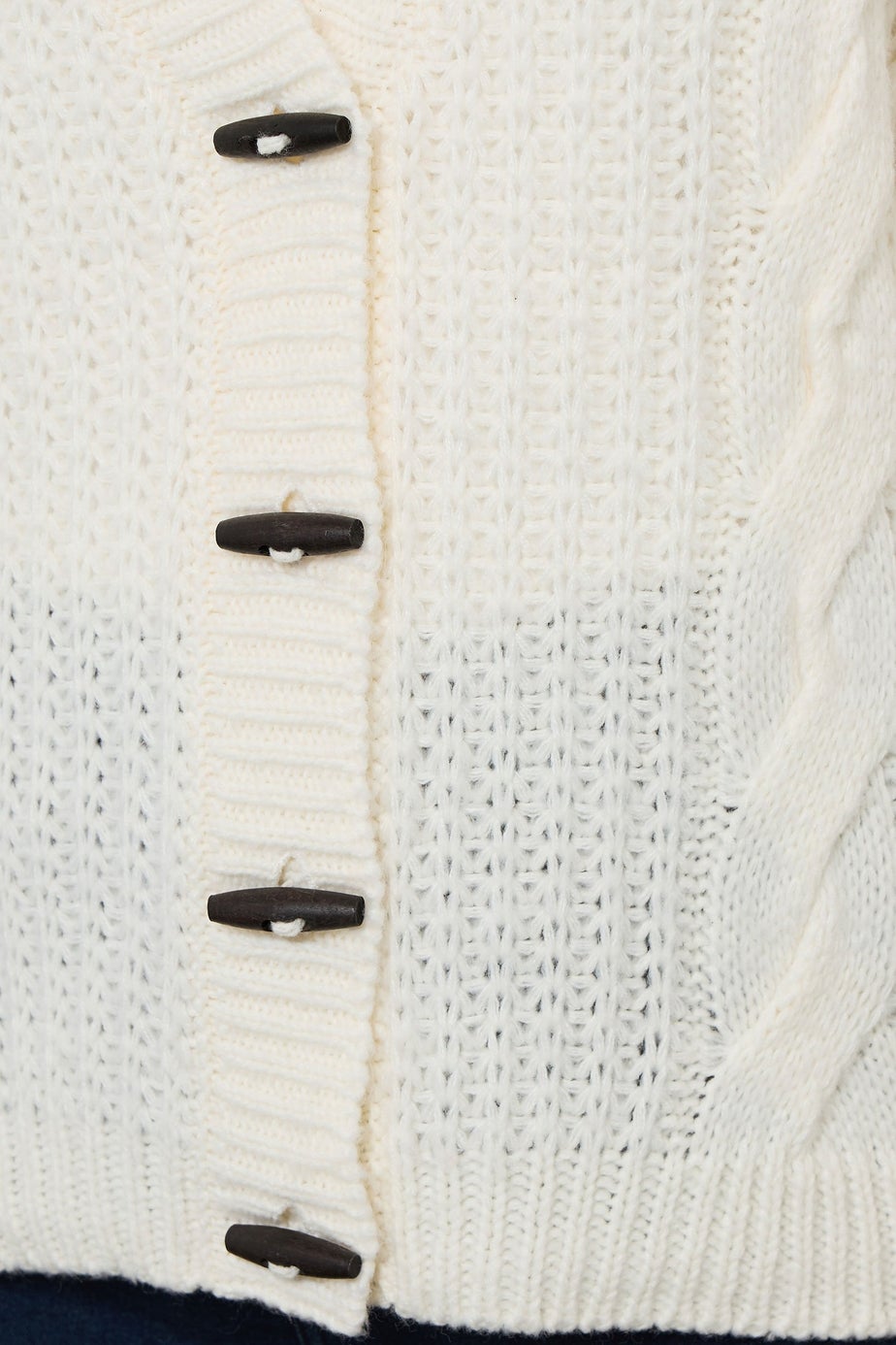 Yours Curve Ivory White Chunky Cable Knit Cardigan