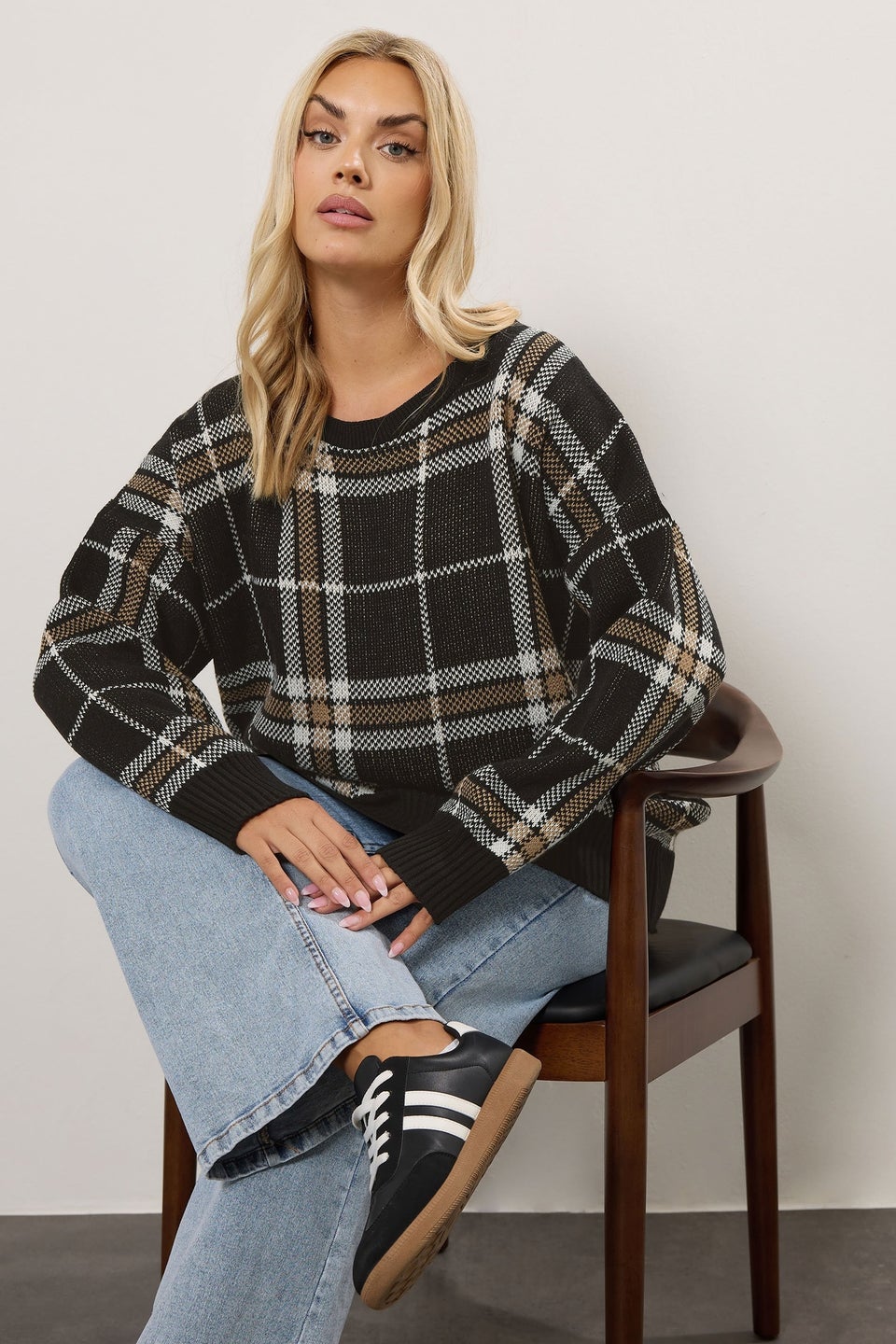 Yours Curve Black Check Knitted Jumper