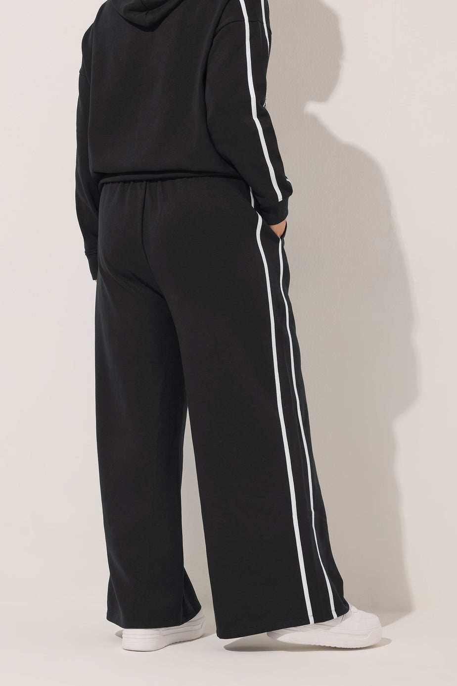 Yours Curve Black Wide Leg Side Stripe Joggers