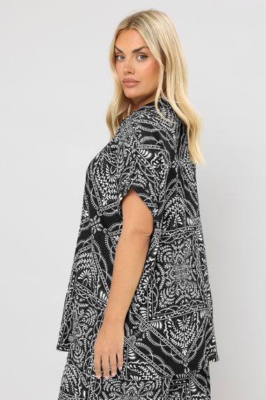 Yours Curve Black & White Bandana Print Textured Shirt