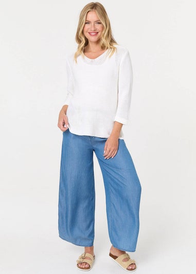 Izabel London White Mesh Texture 3/4 Sleeve Relaxed Top