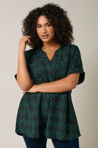Evans Curve Black & Green Geometric Overhead Utility Shirt