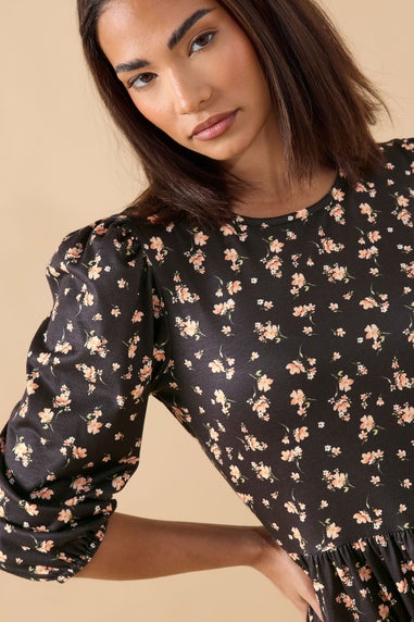 PixieGirl Petite Black Ditsy Tiered Hemline Dress