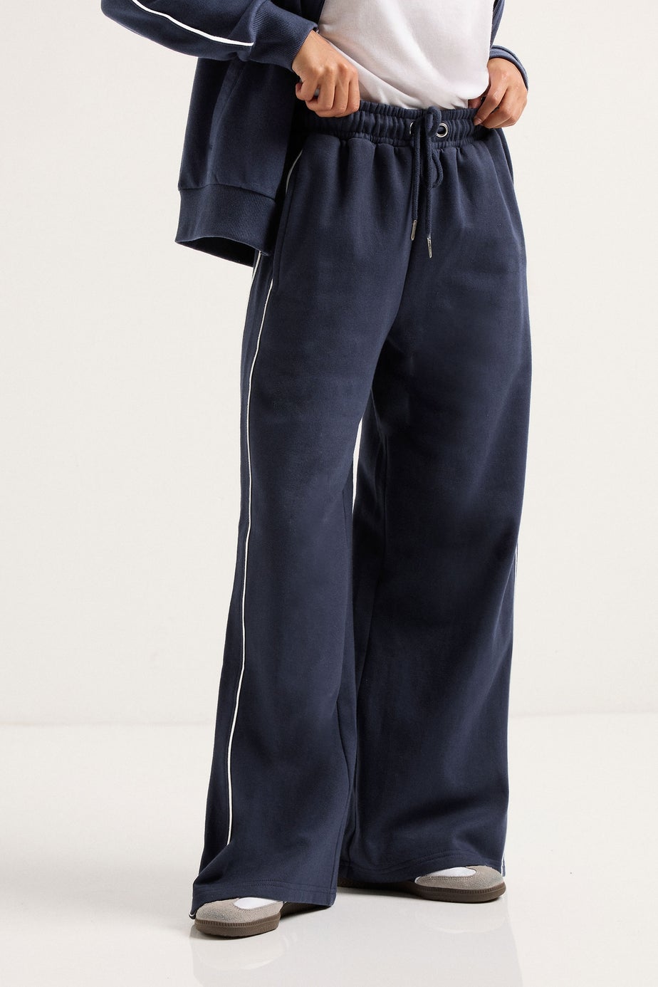 PixieGirl Petite Navy Blue Contrast Piping Wide Leg Joggers