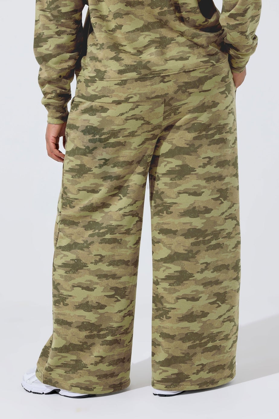 Yours Limited Curve Khaki Green Camo Wide Leg Joggers