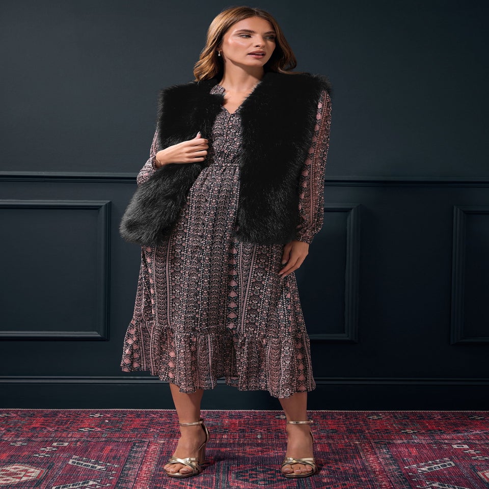 M&Co Black Faux Fur Gilet