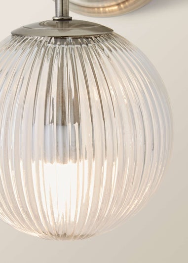 ValueLights Kempton Brushed Chrome Wall Light Ribbed Globe Shade