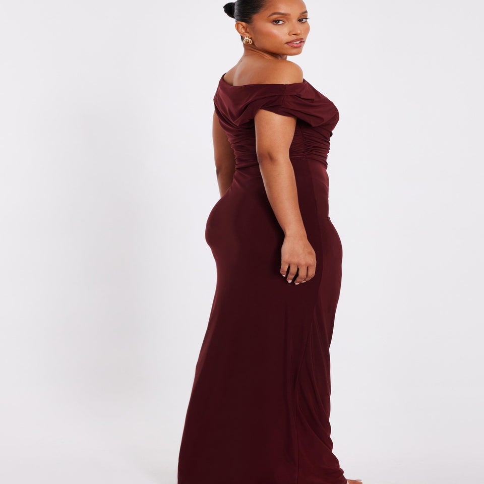 Quiz Burgundy Petite Off Shoulder Maxi Dress