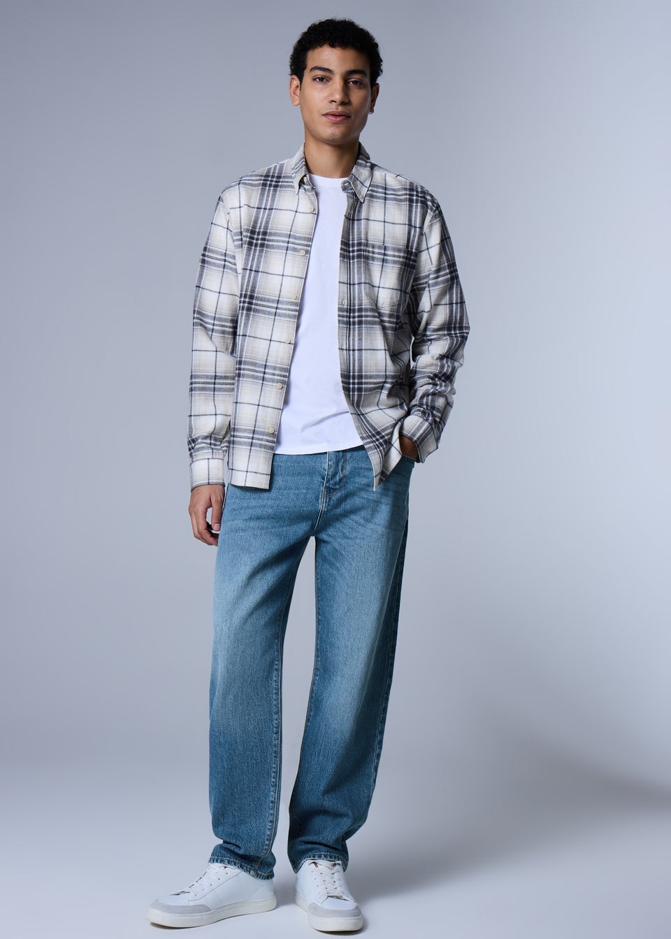Mid Wash Relaxed Fit Jeans