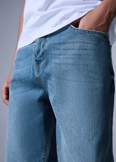 Mid Wash Relaxed Fit Jeans