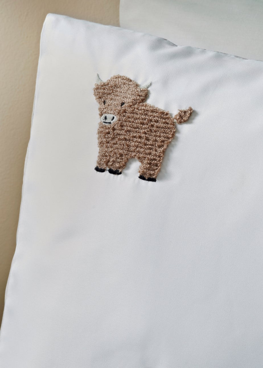 White Boucle Highland Cow Duvet Set