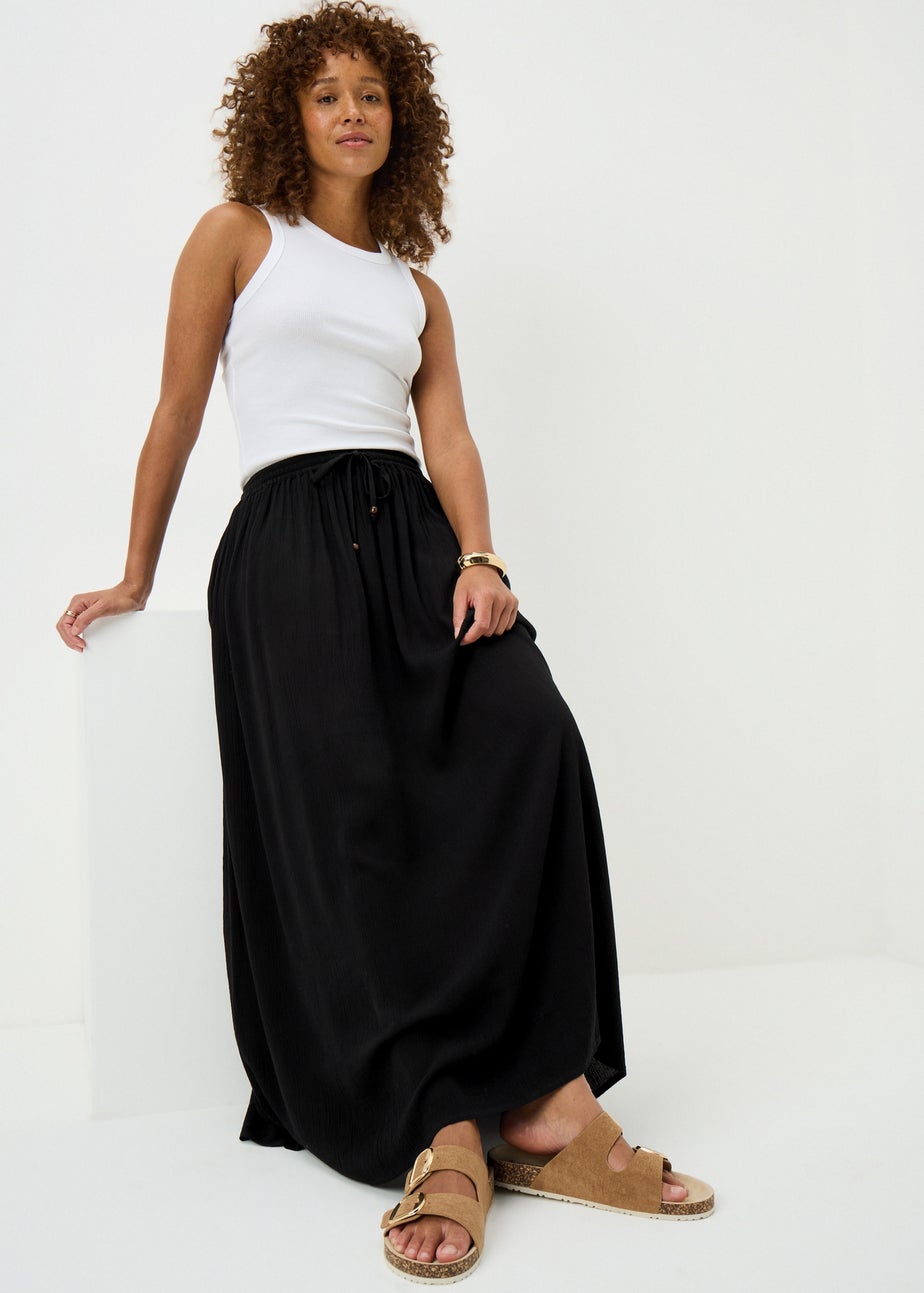 Papaya Petite Black Cheesecloth Maxi Skirt